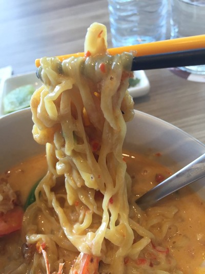 เส้นบะหมี่ไข่