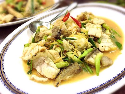 เมนูของร้าน ท่าดินแดงโภชนา กาญจนาภิเษก-พรานนก