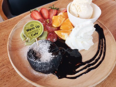 Warm Up Cafe'