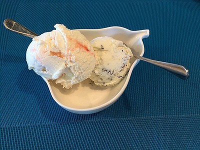 ณีมทรีส์ (Neem Trees Thai Bistro) ณีมทรีส์ (Neem Trees Thai Bistro)