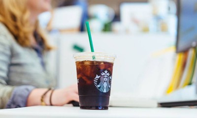 Starbucks บลูพอร์ต หัวหิน Starbucks บลูพอร์ต หัวหิน