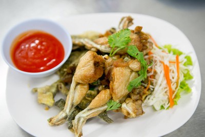 ระฆังโภชนาซีฟู้ดส์ (Rakang Pochana Seafood) ระฆังโภชนาซีฟู้ดส์ (Rakang Pochana Seafood)