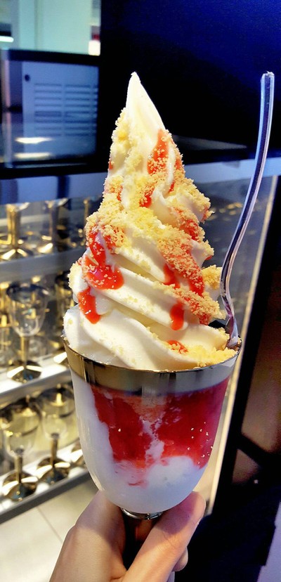 Strawberry Tiramisu
