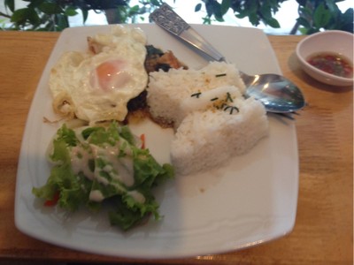 ผัดกะเพรากุ้ง