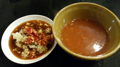 น้ำจิ้มสองแบบ