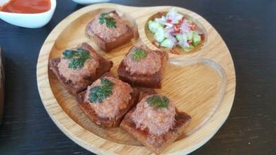 ขนมปังหน้าหมู