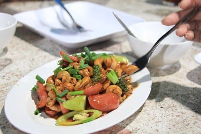ครัวลุงเต้น (LungTen Food) จันทบุรี ครัวลุงเต้น (LungTen Food) จันทบุรี