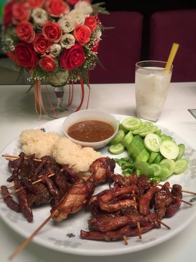 หมูปลาร้า หมูต่ำ ราชดำเนิน ถนนราชดำเนิน หมูปลาร้า หมูต่ำ ราชดำเนิน ถนนราชดำเนิน