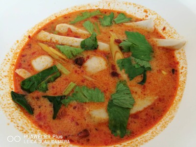 เส้นปลาต้มยำน้ำข้น