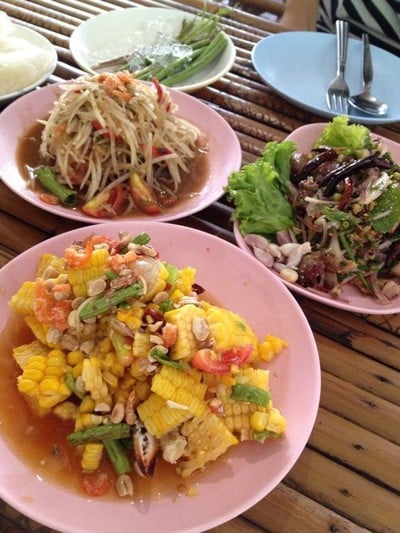 อาหาร หรือ เครื่องดื่ม