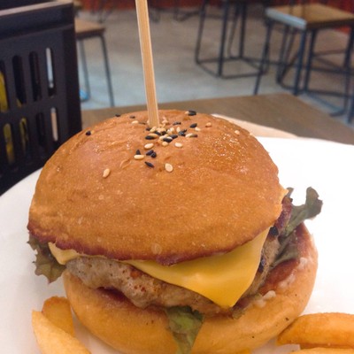 แฮมเบอร์เกอร์หมู