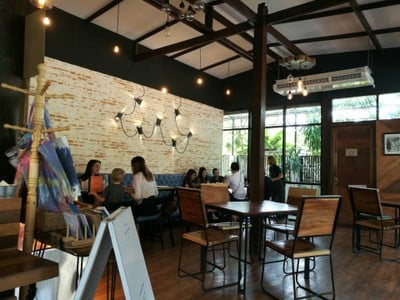 บรรยากาศ Natwat Home Cafe'