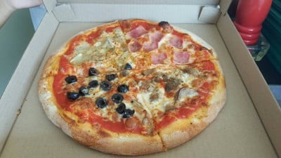 พิซซ่าทานก้ออร่อยดีค่ะ ทานได้ 