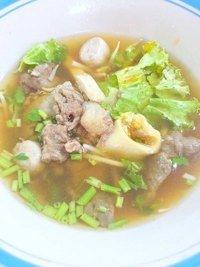 เมนูของร้าน ต้มเนื้อ-หมู บ้านสิงห์@เขาเต่า