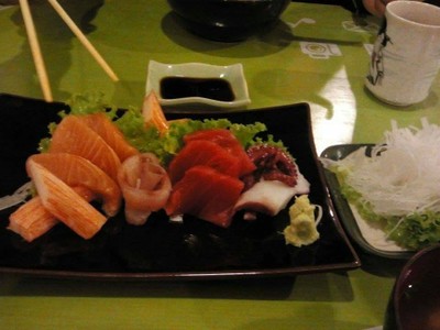 sasimi set .