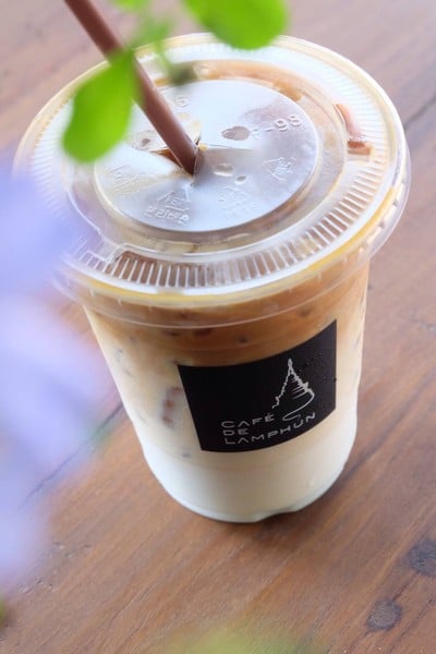 Cafe' De Lamphun (คาเฟ่ เดอ ลำพูน) Cafe' De Lamphun (คาเฟ่ เดอ ลำพูน)