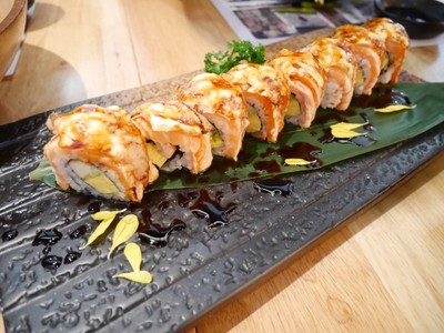 Salmon Mentai Roll (280฿++)