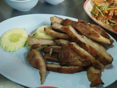 คอหมูย่าง