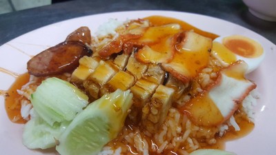 ข้าวหมูแดงหมูกรอบ (ธรรมดา)
