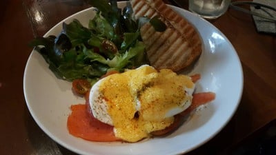 super delicious egg benedict