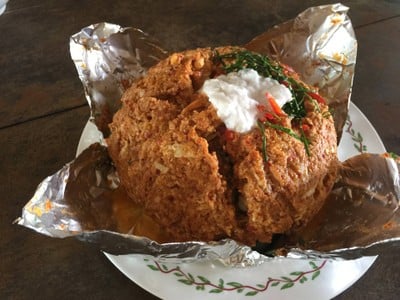 บ้านริมน้ำ