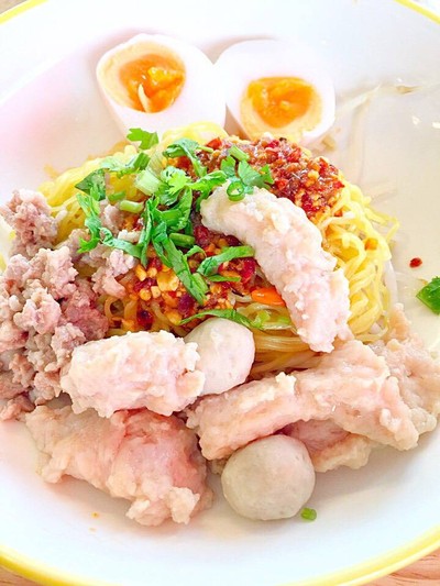 จรัญยา ป้ากับลุงปรุงก๋วยเตี๋ยว (จรัญยา ป้ากับลุง ปรุงก๋วยเตี๋ยว) จรัญยา ป้ากับลุงปรุงก๋วยเตี๋ยว (จรัญยา ป้ากับลุง ปรุงก๋วยเตี๋ยว)