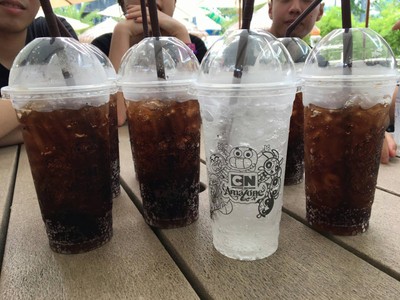 อาหาร หรือ เครื่องดื่ม