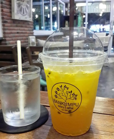 เสาวรสโซดา