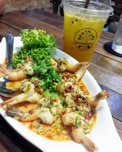 กุ้งตีลังกา