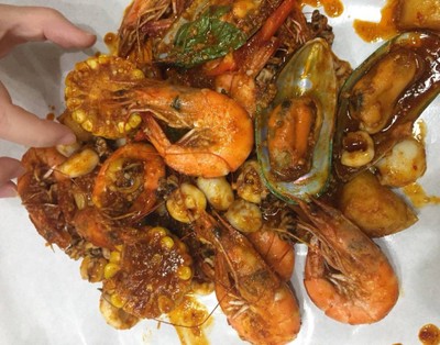 Combo Mixed Seafood set ตัวซอส Signature