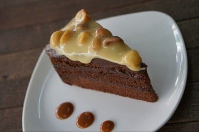 Sweet Spell (สวีทสเปล) สี่แยกเหม่งจ๋าย ประชาอุทิศ19 Sweet Spell (สวีทสเปล) สี่แยกเหม่งจ๋าย ประชาอุทิศ19