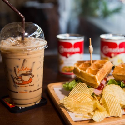 จิบไถ่ คาเฟ่ จตุจักร