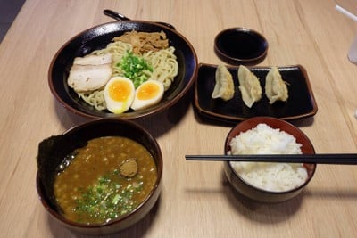 เซตเมนู 300 บาท