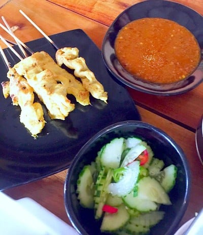 ไก่สะเต๊ะ