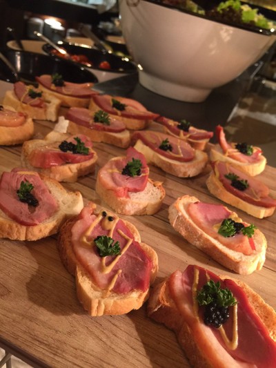 อาหาร หรือ เครื่องดื่ม