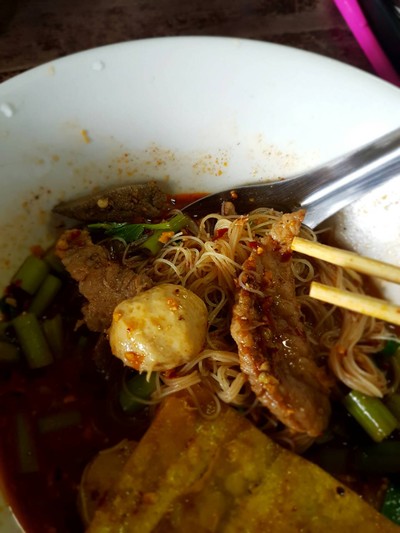 ต้มยำน้ำขลุกขลิก