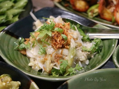 สลัดมะเขือยาว