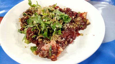 ลาบหมูดิบ  อร่อยยยฟินนน😍