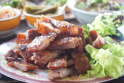 หมูย่าง