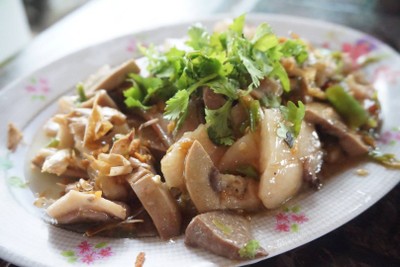 เครื่องในผัดสะดุ้งน้ำมันหอย