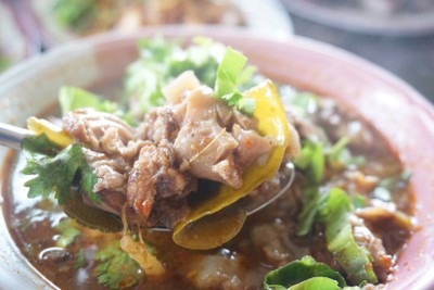 แกงอ่อมหมู