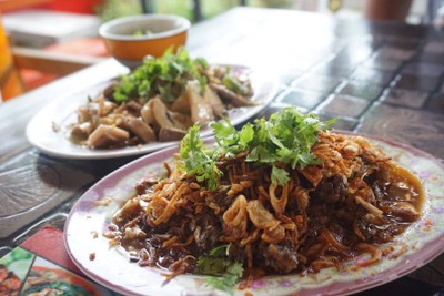 ลาบหมูคั่ว