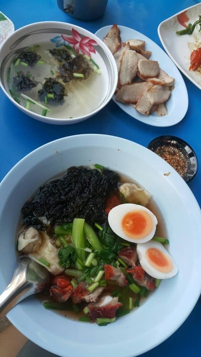 เมนูของร้าน แดงเป็ดย่าง เย็นตาโฟ บขสเก่า