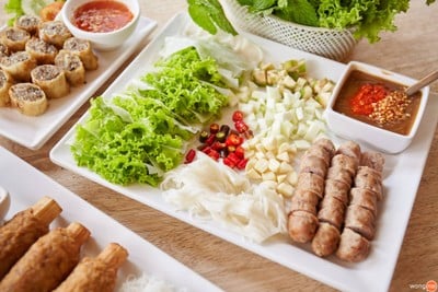 ใบเมี่ยง Cafe’ & Restaurant ม.ศิลปากร