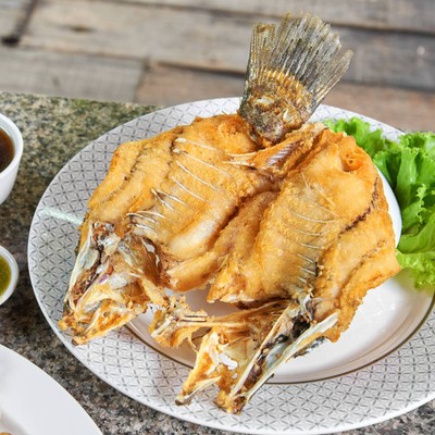 เรืองฤทธิ์ ซีฟู้ด ถนนบางขุนเทียน-ชายทะเล