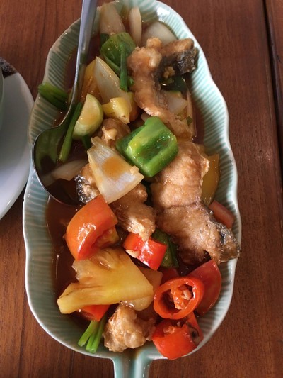 ปลาผัดเปรี้ยวหวาน