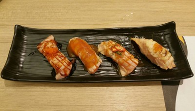 Salmon Aburi Sushi Set