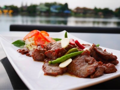 เนื้อทอดน้ำปลา