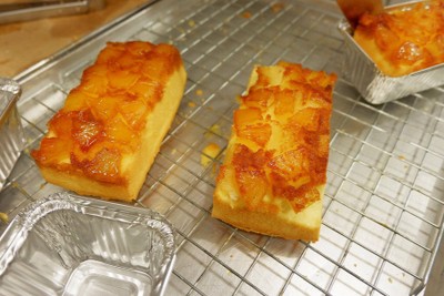 Pineapple Cake .
