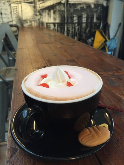 Strawberry White Chocolate Latte